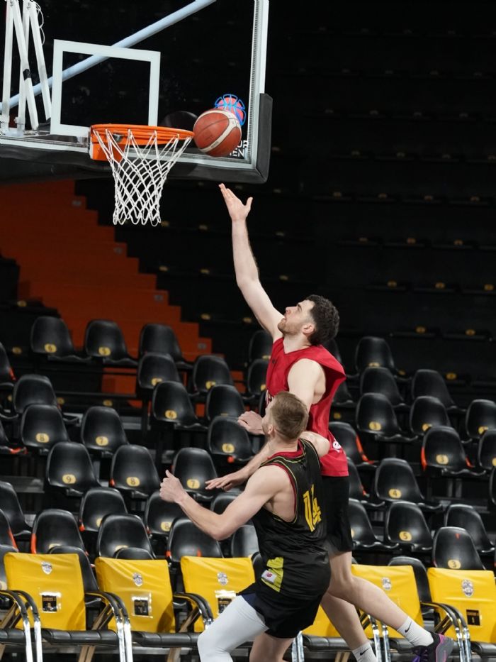 MSK evinde ��k�� ar�yor